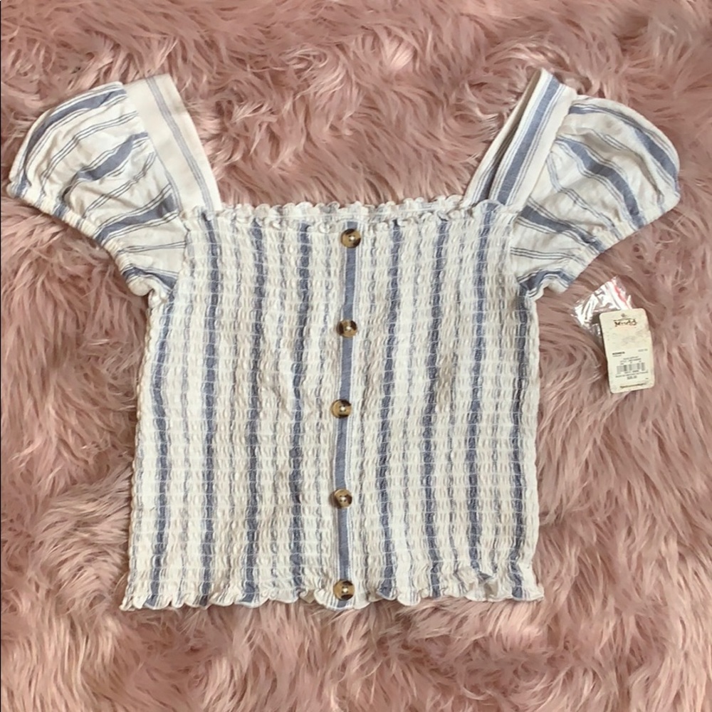 Mudd- crop top